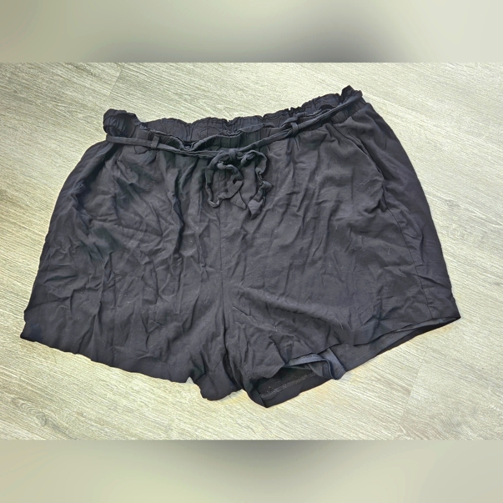Torrid Black High Waist Shorts with Belt Size 3